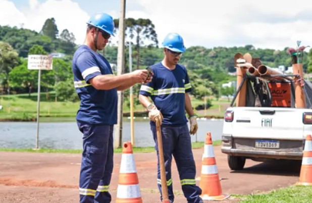 Problemas com esgoto ou água? Saiba como acionar atendimento