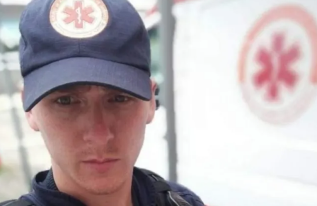 Ambulâncias fazem cortejo em homenagem a socorrista do Samu que morreu aos 32 anos