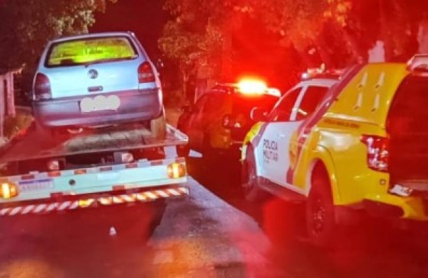 Homem esfaqueia vítima em bar e casal é preso após tentativa de homicídio