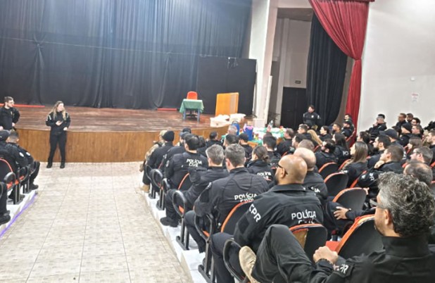 Megaoperação mobiliza mais de 500 policiais e cumpre 215 mandados contra organização criminosa no Paraná e em outros dois estados