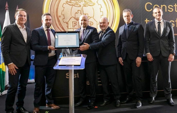Prefeito Pedron participa de homenagem ao legado de Ilson Behne