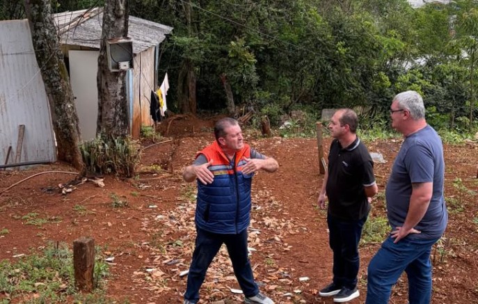 Nova vistoria confirma risco de desmoronamento em área ocupada no Alto São Francisco