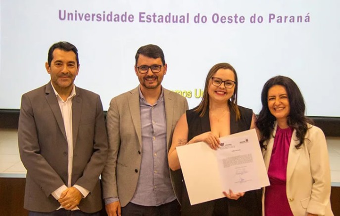 Unioeste dá posse a mais de 100 novos servidores