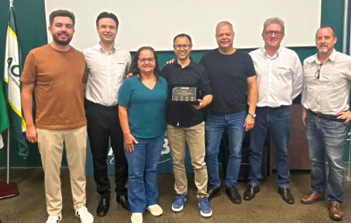 Joares Ribeiro é homenageado pelos 20 anos de atuação na Acefb