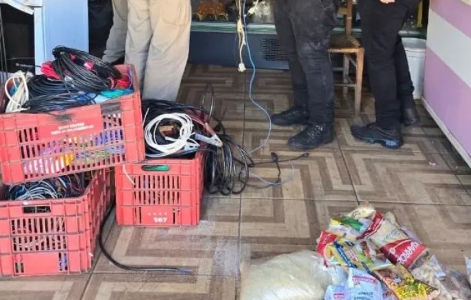 Operação conjunta apreende cobre furtado e alimentos vencidos