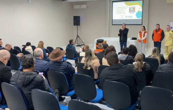 Administração discute ações preventivas diante do El Niño