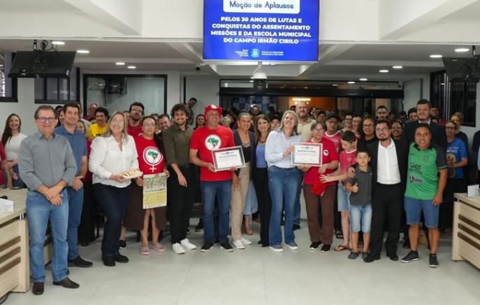 Câmara homenageia Assentamento Missões e Escola Irmão Cirilo pelos 30 anos de história