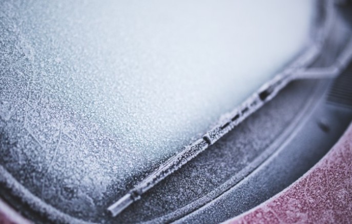 Para-brisas congelado? Veja dicas para proteger seu carro no inverno