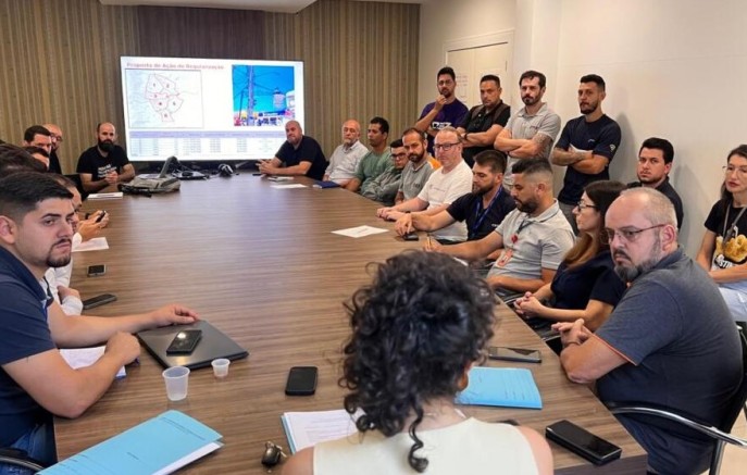 Ação do Procon garante acordo para reduzir poluição visual e riscos com fios