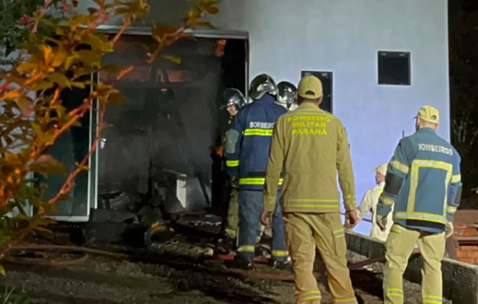 Incêndio destrói completamente residência no distrito de Nova Concórdia