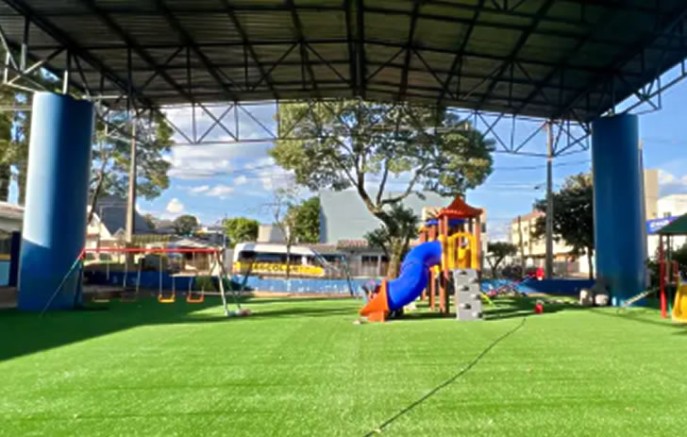 Novos parquinhos ampliam espaços de aprendizado e lazer na rede municipal
