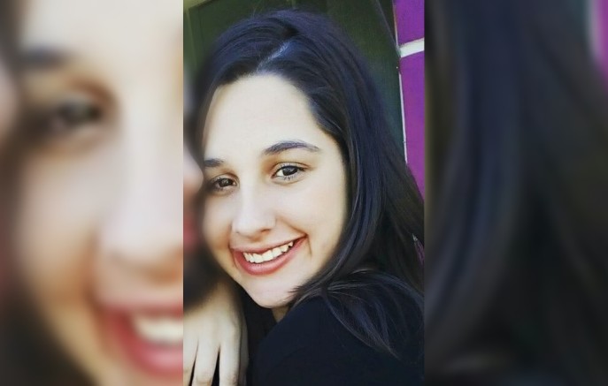 Mulher que morreu após carreta tombar na PR 566 é identificada