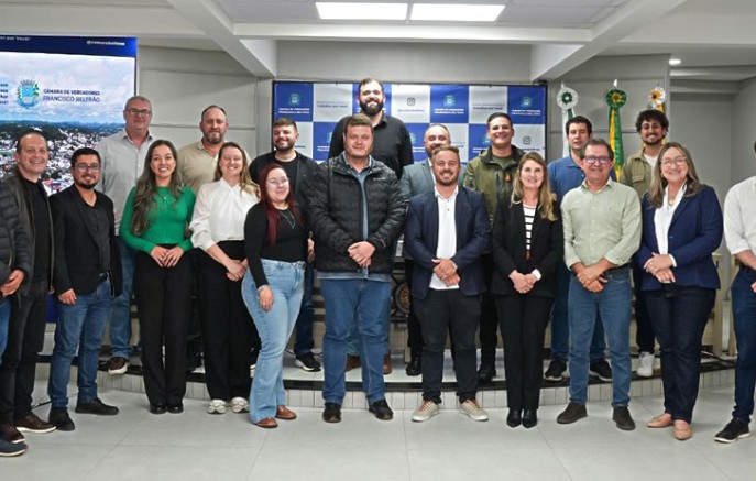 Presidente da Câmara de Campina do Simão visita Legislativo para conhecer sistemas digitais