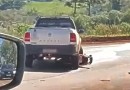 Homem de 69 anos fica ferido após colisão entre carro e motocicleta
