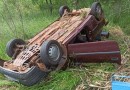 Condutor é resgatado após carro sair da pista e cair em ribanceira, em Francisco Beltrão