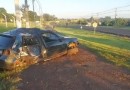 Homem morre após ser ejetado de carro, em capotamento