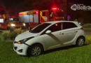 Acidente entre carro e moto no trevo da Unisep deixa jovem ferida