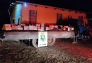 Aproximadamente 450 caixas de vinhos descaminhados e caminhão são apreendidos pela Polícia