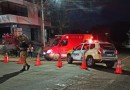 Motociclista tem suspeita de fratura ao sofrer acidente na Rua Curitiba