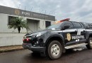 Homem é encontrado morto com marcas de facadas em área rural
