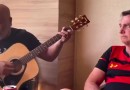 Cantor Rick já fez Bolsonaro chorar durante live ao cantar música especial ao ex-presidente; ‘No fim dessa batalha, você vai ser vencedor’
