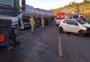 Colisão entre carro e caminhão-tanque deixa dois feridos na PR-180