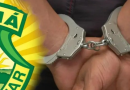 Homem com mandado de prisão é detido após tentar fugir em ônibus