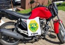 Motociclista é abordado sem CNH e tem veículo removido