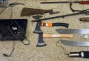 Homem que invadiu fórum no Paraná com espada samurai recebe alta de hospital; ele continua preso