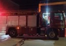 Incêndio em loja de colchões em Pato Branco destrói estoque devido ao calor intenso