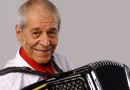 Morre Albino Manique, lenda da música tradicionalista, aos 80 anos
