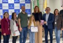Escritora mirim, Esther Denardi, recebe Moção de Aplausos da Câmara de Francisco Beltrão