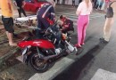 Jovem de 18 anos fica gravemente ferido em colisão entre moto e ônibus
