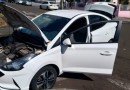 Colisão entre dois automóveis deixa mulher ferida no Bairro Vila Nova