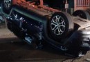 Colisão faz Jeep capotar no bairro Presidente Kennedy