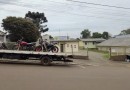 PM aborda dois suspeitos após denúncias de direção perigosa com motocicletas