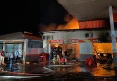 Incêndio destrói restaurante anexo a posto de combustíveis em Santa Lúcia