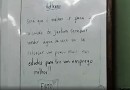 Professor expõe em sala estudante que vende água de coco e é demitido