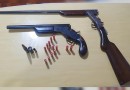 ROTAM prende homem por porte ilegal de arma de fogo e munições
