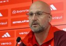 José Olavo Bisol rebate críticas e pede união após derrota do Internacional para o Fluminense 