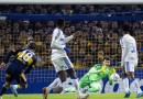 Cruzeiro arranca empate com um a menos na Bombonera e fica perto das oitavas
