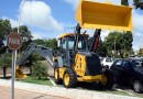 Campo Erê adquire uma retroescavadeira e equipamentos agrícolas