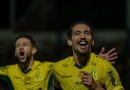 Com direito a "olé", Mirassol não dá chances ao Santos em vitória e dispara na tabela do Brasileirão