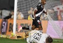 Com um a menos, Ceará busca empate heroico contra o Vasco nos acréscimos