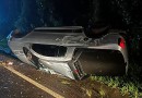 Caminhonete capota na PR-180 e condutor é socorrido