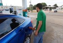 Petrobras reduz preço da gasolina para distribuidoras