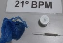Polícia apreende drogas e conduz dois suspeitos