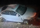 Duas pessoas ficam feridas em capotamento na PRC-280