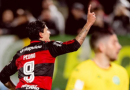 Flamengo goleia a Chapecoense fora de casa e encerra o primeiro turno na briga pela liderança