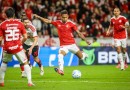 Flamengo empata com o Internacional no Beira-Rio e vê Palmeiras abrir vantagem na liderança